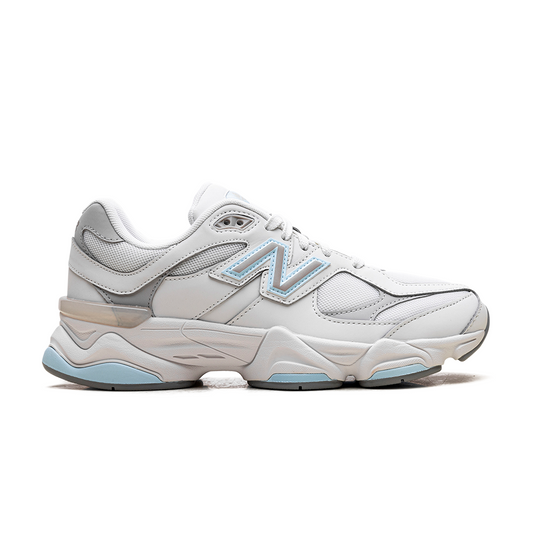 9060 Reflection Quarry Blue – White, Grey, Sky Blue
