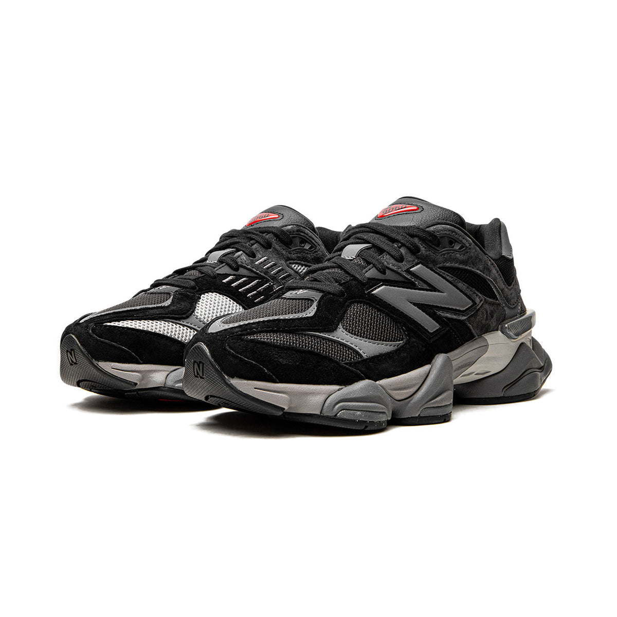 9060 Black Castlerock – Black, Charcoal Grey, Cream
