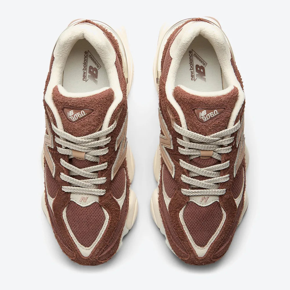 9060 Timberwolf – Rust Brown, Cream