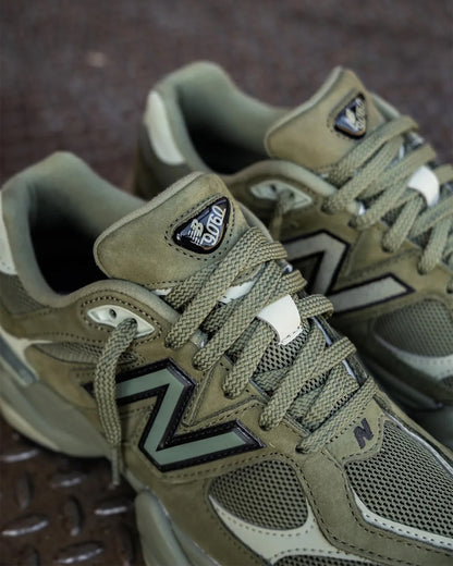 9060 Dark Olivine – Olive Green