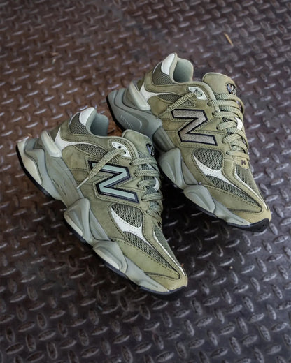 9060 Dark Olivine – Olive Green