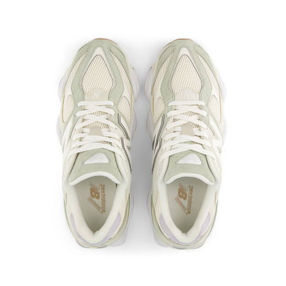 9060 Pearl Grey – Pale Sage, Cream